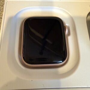 Apple Watch 40mm Series 6 Rose Gold - WiFi + Cellular w 4 band options